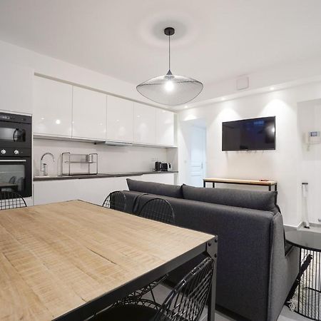 Modern Duplex Close To The Eiffel Tower باريس المظهر الخارجي الصورة