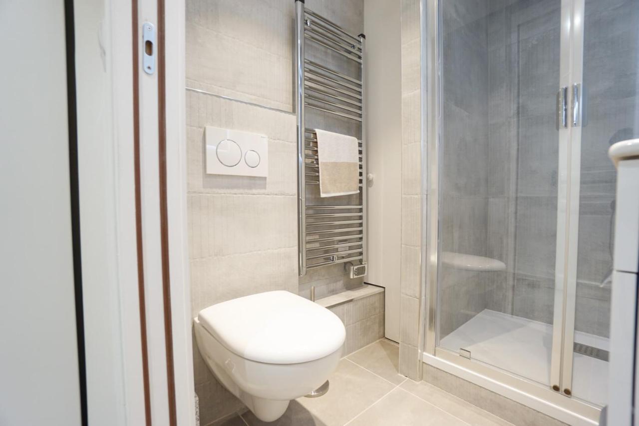 Modern Duplex Close To The Eiffel Tower باريس المظهر الخارجي الصورة